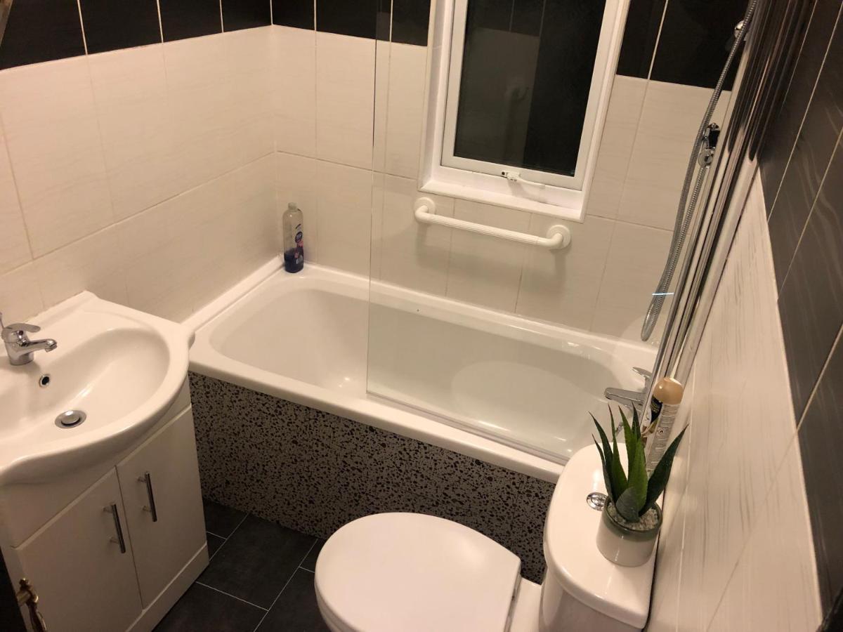 Handsworth Home - 2 Bedroomed Sheffield Exterior foto